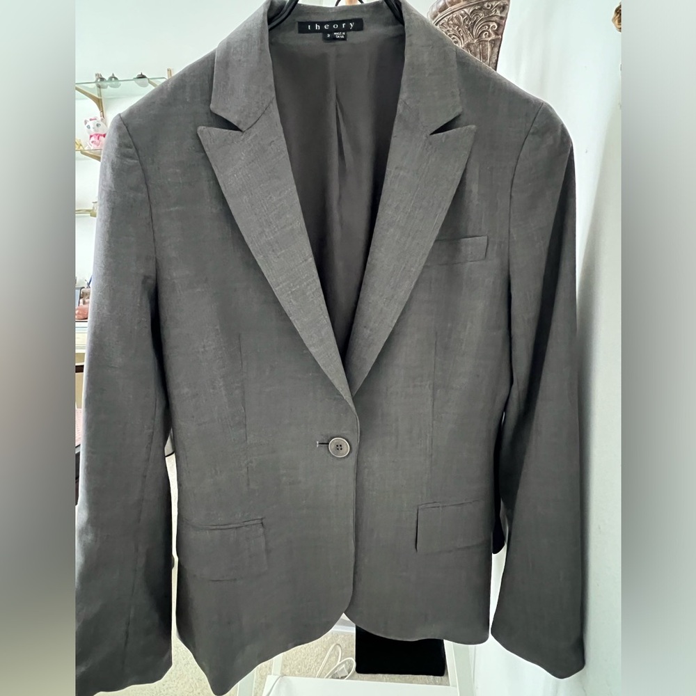 Theory grey jacket. Size 2